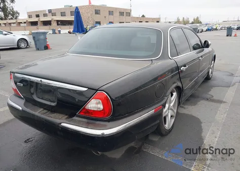 2004 Jaguar Xj Vanden Plas z USA, uszkodzony, nr VIN SAJEA74C14SG08057